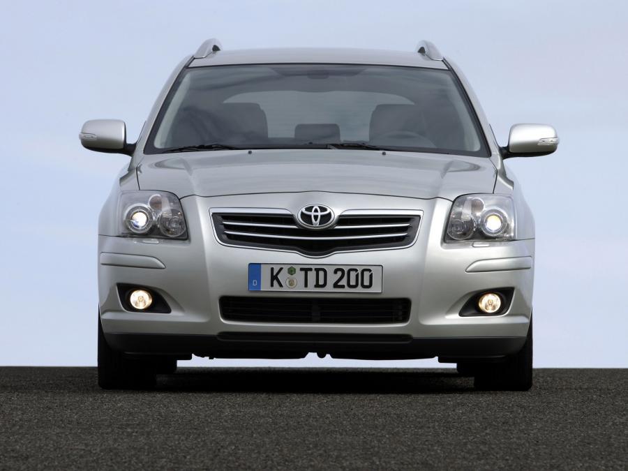  Toyota Avensis Wagon 2006 года  (фото 26 из 71)